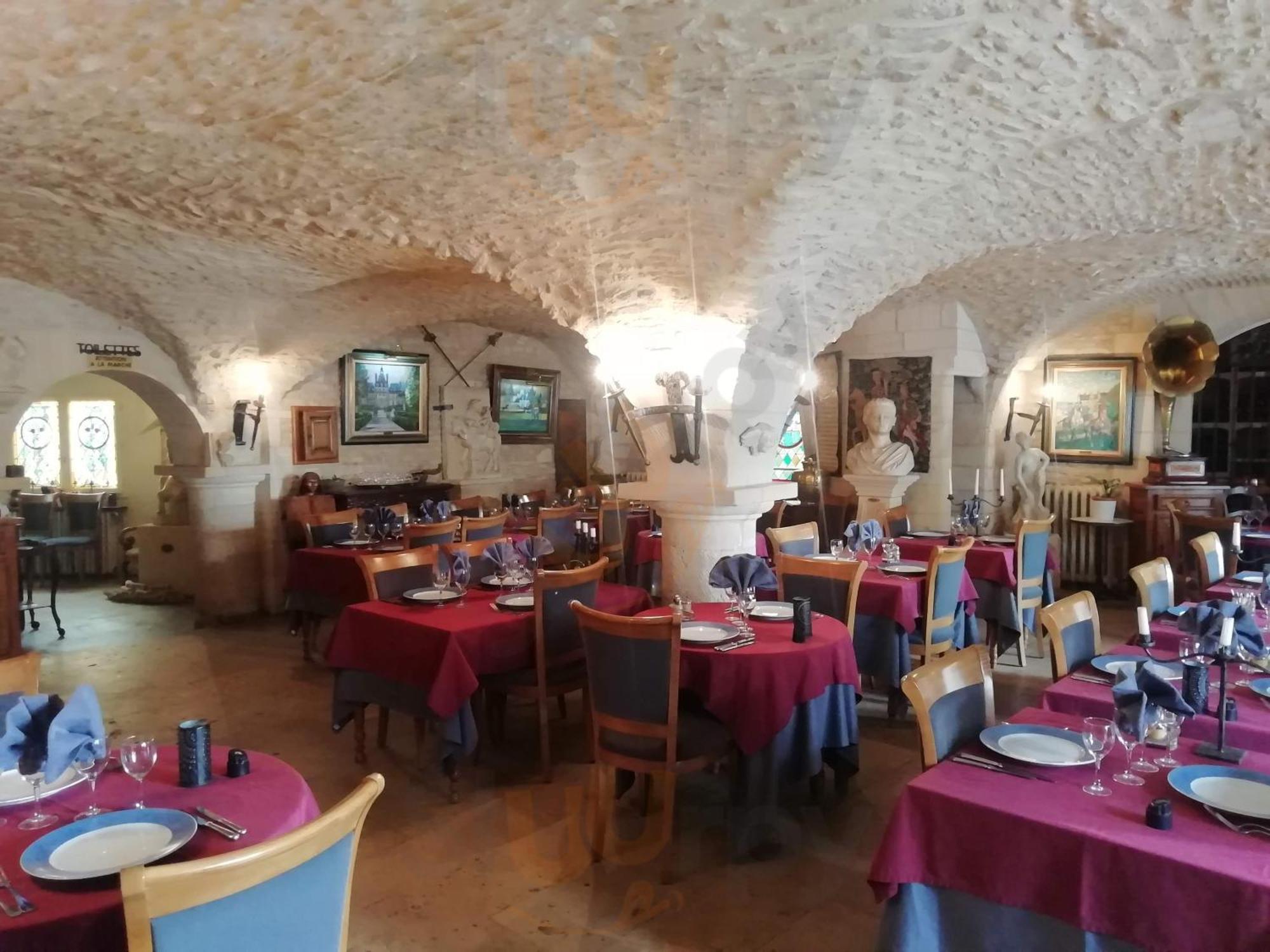 Hostellerie Saint Martin- Logis Hotel Et Restaurant Creully sur Seulles Экстерьер фото