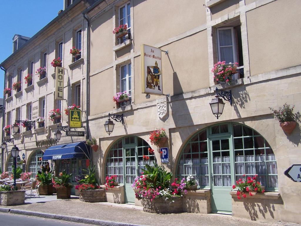 Hostellerie Saint Martin- Logis Hotel Et Restaurant Creully sur Seulles Экстерьер фото