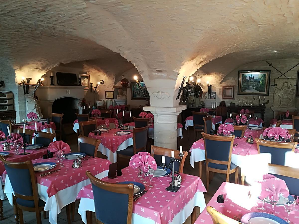Hostellerie Saint Martin- Logis Hotel Et Restaurant Creully sur Seulles Экстерьер фото