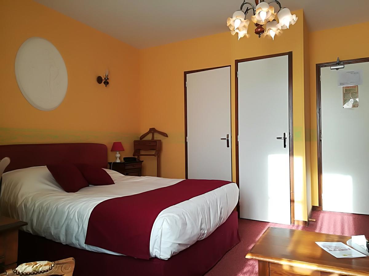 Hostellerie Saint Martin- Logis Hotel Et Restaurant Creully sur Seulles Экстерьер фото